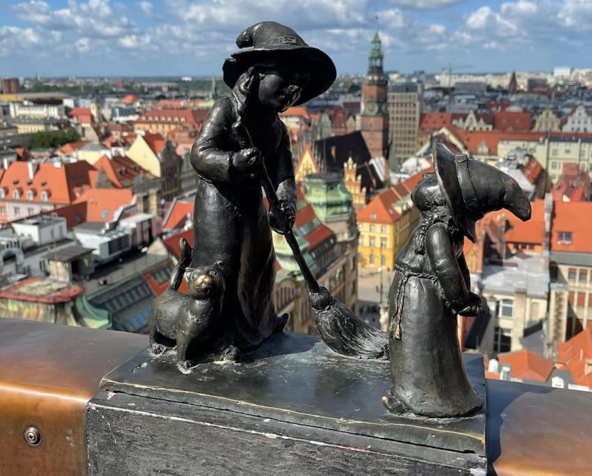 Апартаменты Rynek Pod Fredra Вроцлав Экстерьер фото