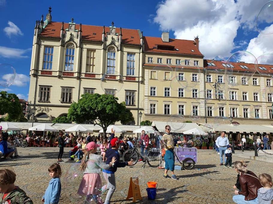 Апартаменты Rynek Pod Fredra Вроцлав Экстерьер фото